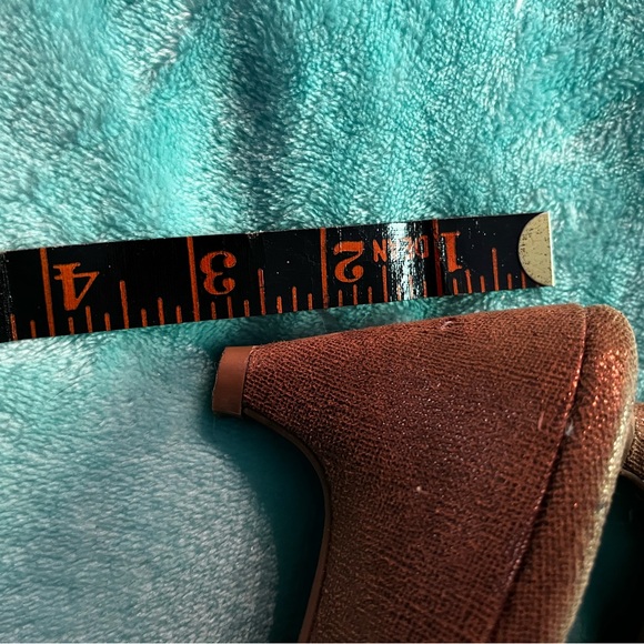 Lindsey Phillips Switchflops sz 9 Amazing shoes!! Velcro straps switch! - Picture 10 of 12